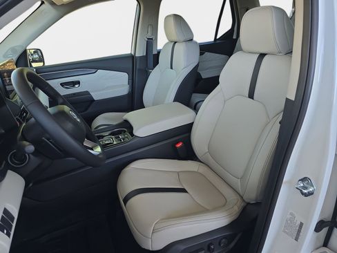New 2026 Honda Pilot Touring image 16