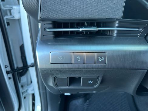 New 2026 Hyundai Kona SEL Premium image 17