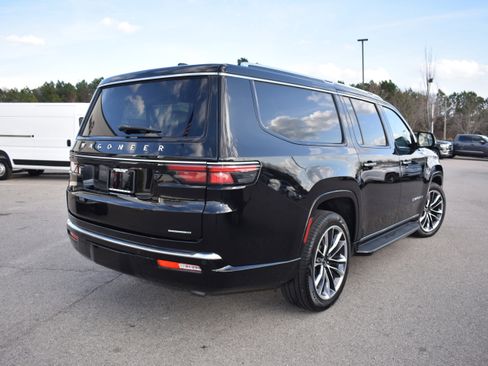Used 2024 Jeep Wagoneer L Series II w/ Premium Group I image 9