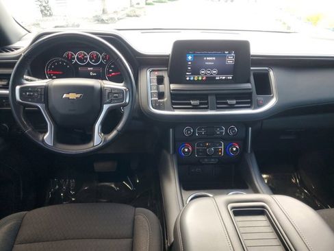 Used 2022 Chevrolet Suburban LS image 10