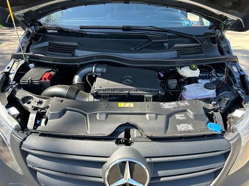 New 2023 Mercedes-Benz Metris Passenger image 21