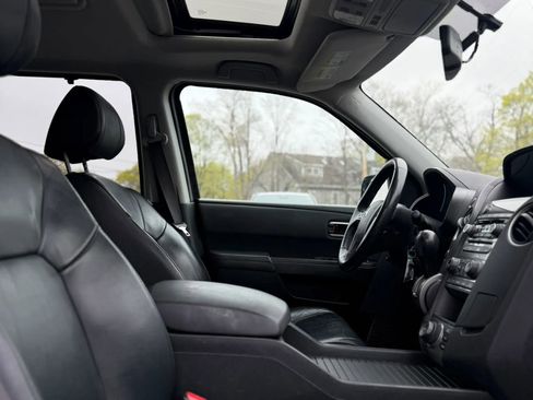 Used 2015 Honda Pilot Touring image 17