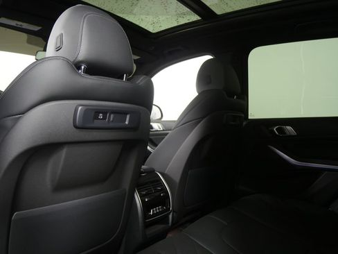 Used 2023 BMW X5 sDrive40i w/ Premium Package RWD image 16