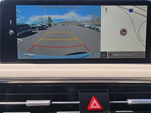 Used 2025 Genesis G70 2.5T image 10