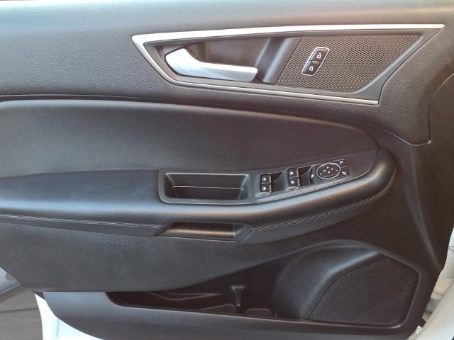 Used 2024 Ford Edge SEL AWD/4WD image 15