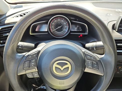 Used 2014 MAZDA MAZDA3 i Sport FWD image 17