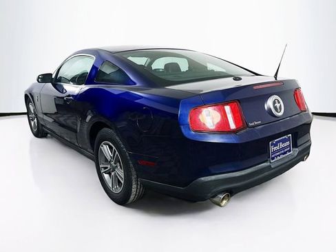 Used 2011 Ford Mustang Premium image 6
