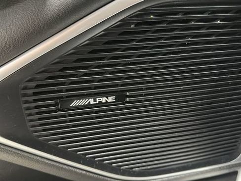 Used 2024 Jeep Wagoneer L Series II w/ Flexible Seating Group AWD/4WD image 12