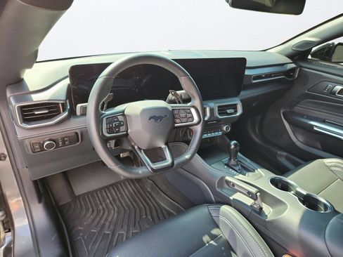 Used 2025 Ford Mustang GT Premium w/ GT Performance Package RWD image 11