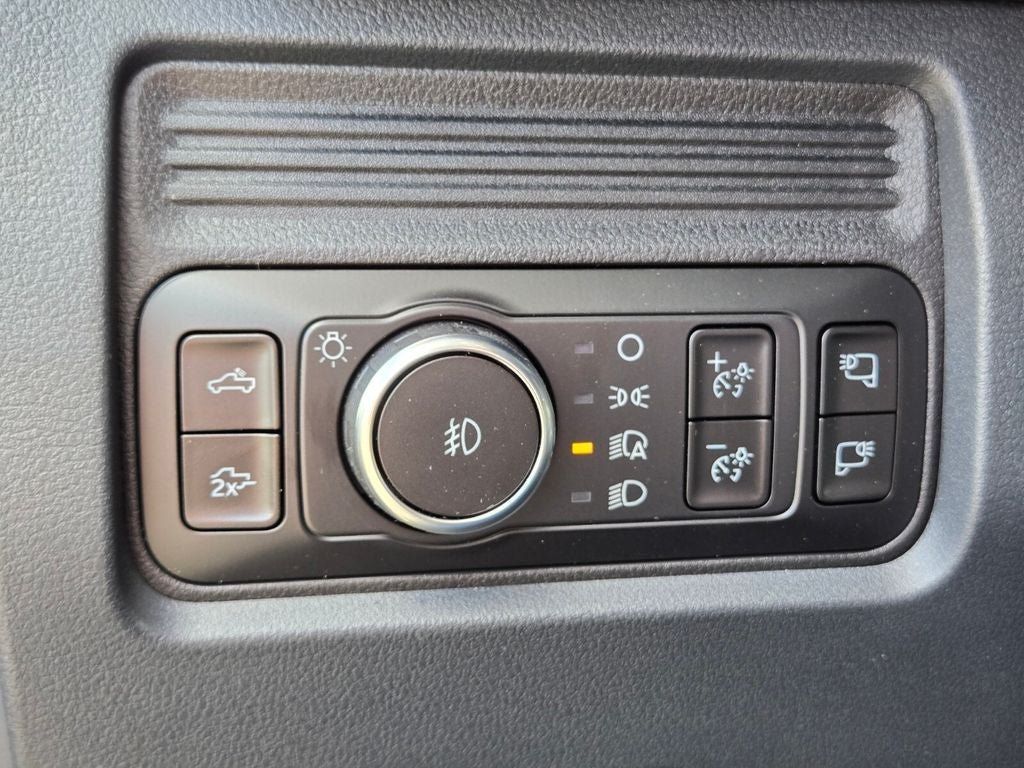 New 2026 Ford F350 Lariat RWD image 25