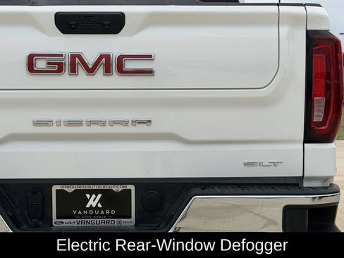 Used 2025 GMC Sierra 1500 SLT RWD image 9