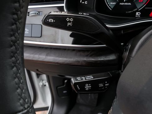 Used 2023 Audi Q8 Premium w/ Convenience Package AWD/4WD image 22