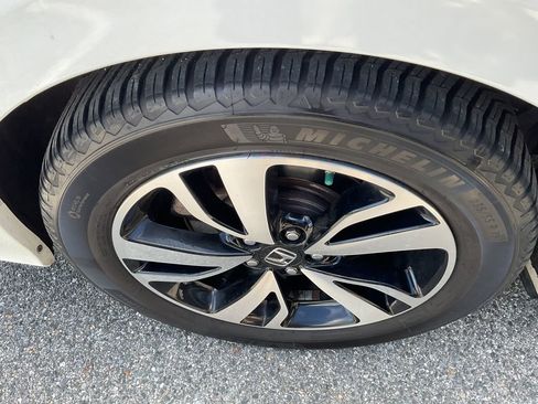 Used 2018 Honda Odyssey Elite image 10