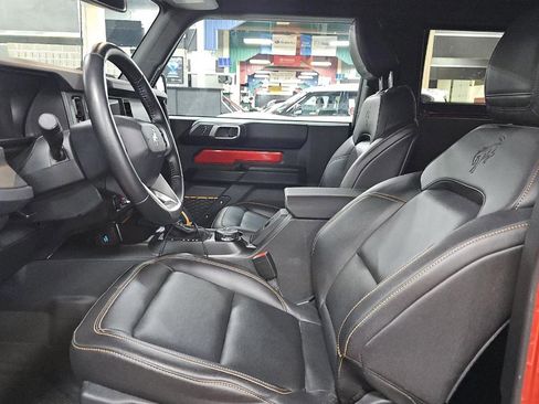 Used 2024 Ford Bronco Badlands w/ Sasquatch Package image 10