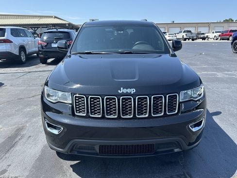 Used 2020 Jeep Grand Cherokee Laredo w/ Laredo X Package RWD image 2