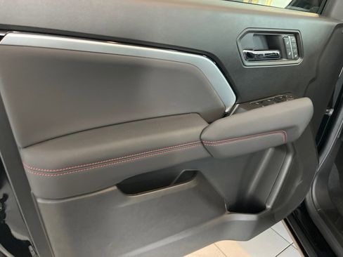 New 2025 Chevrolet Colorado Z71 w/ Z71 Convenience Package 2 image 11