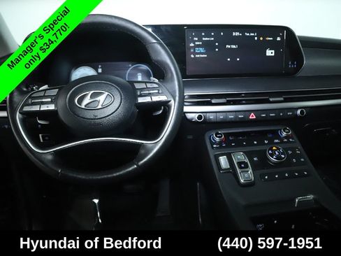 Used 2023 Hyundai Palisade Limited w/ Winter Package AWD/4WD image 30