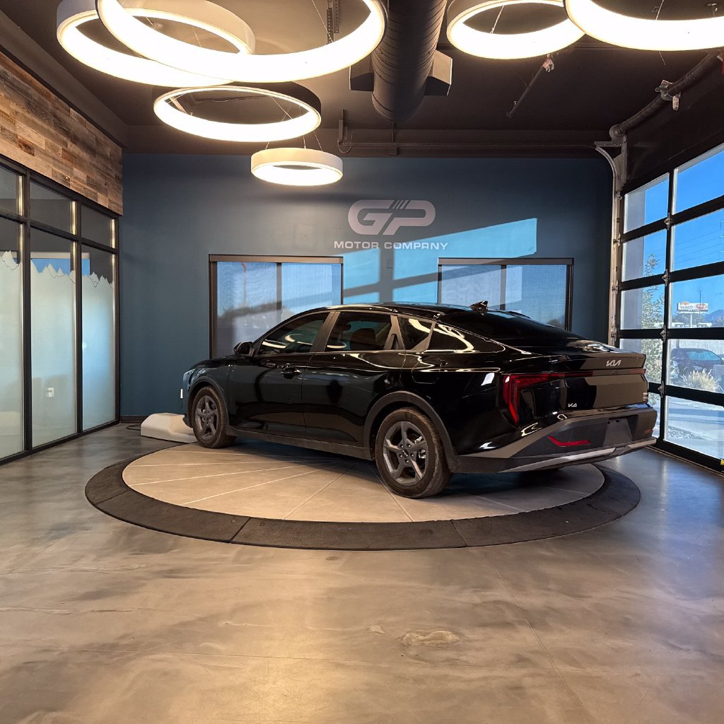 Used 2025 Kia K4 FWD image 5