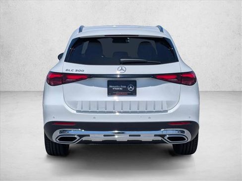 New 2026 Mercedes-Benz GLC 300 image 8