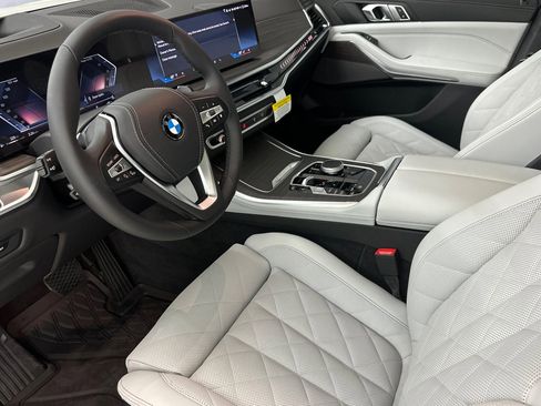 Used 2026 BMW X5 sDrive40i w/ Climate Comfort Package image 5