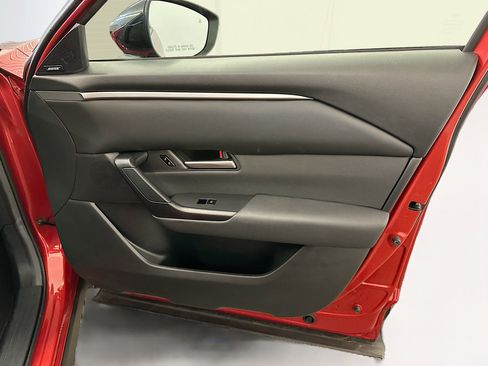 Used 2025 MAZDA CX-50 AWD 2.5 S w/ Premium Package image 35