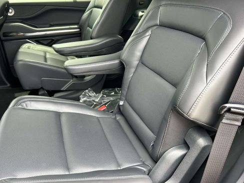 New 2025 Lincoln Navigator Reserve w/ Jet Appearance Package AWD/4WD image 20