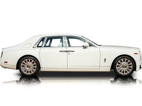 Used 2020 Rolls-Royce Phantom Sedan RWD image 2