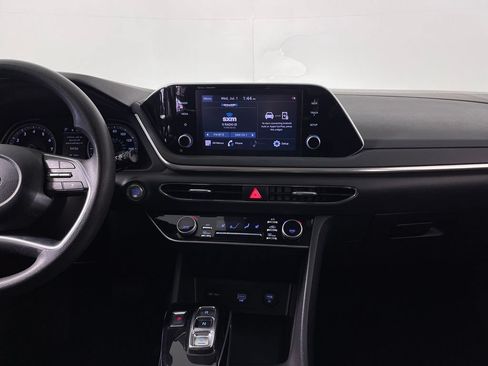 Certified 2022 Hyundai Sonata SEL w/ Winter Weather Package FWD image 17