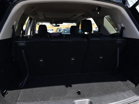 New 2026 Nissan Pathfinder SL w/ SL Premium Package AWD/4WD image 31