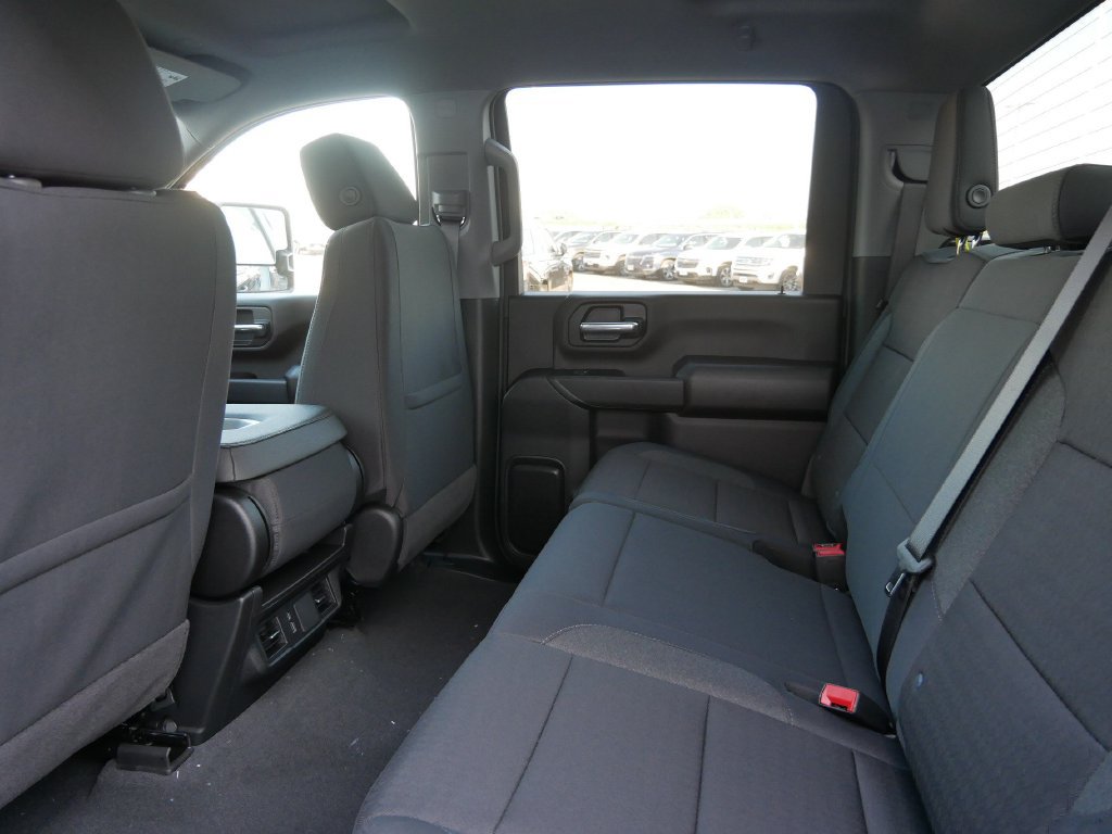 New 2026 Chevrolet Silverado 2500 Custom w/ Custom Value Package AWD/4WD image 17