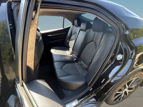 Used 2024 Toyota Camry SE w/ Convenience Package FWD image 22