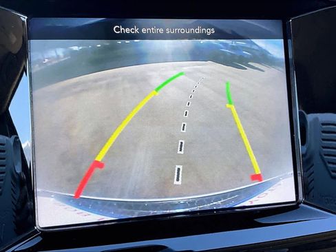 Used 2021 Dodge Durango SXT image 21