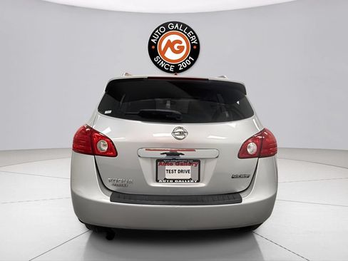 Used 2014 Nissan Rogue S w/ Convenience Package FWD image 4