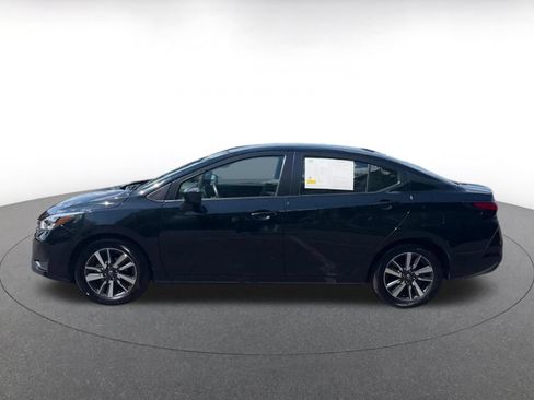 Used 2025 Nissan Versa SV FWD image 9