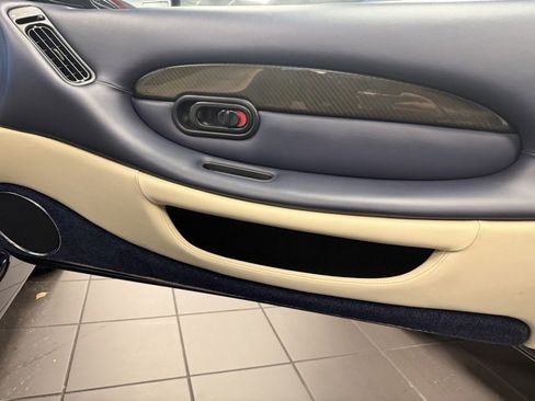 Used 2001 Aston Martin DB7 Vantage image 16