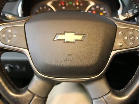 Used 2019 Chevrolet Traverse LT w/ LT Premium Package image 22