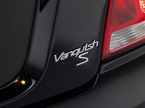 Used 2006 Aston Martin Vanquish S RWD image 32
