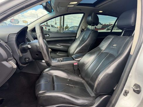 Used 2011 INFINITI G37 Journey w/ Premium Pkg RWD image 8