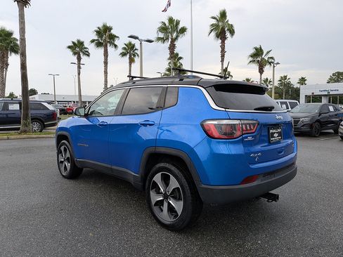 Used 2020 Jeep Compass Latitude w/ Cold Weather Group AWD/4WD image 5