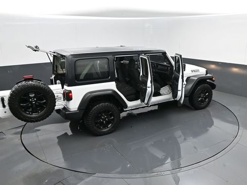 Used 2022 Jeep Wrangler Unlimited Sport AWD/4WD image 25