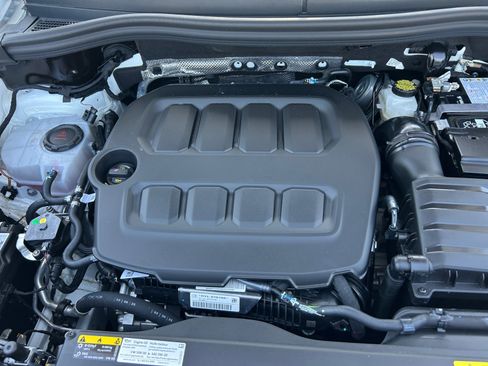 Used 2026 Volkswagen Tiguan S FWD image 20