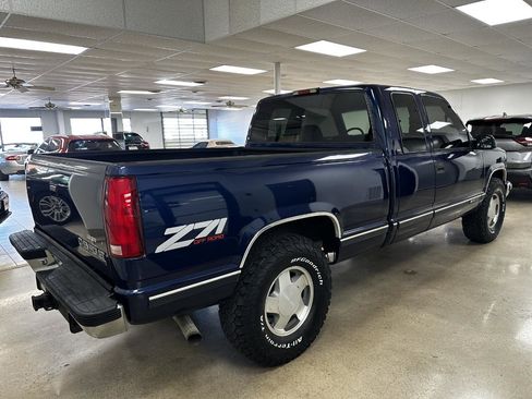 Used 1998 Chevrolet Silverado 1500 4x4 Extended Cab w/ Preferred Equipment Group 2 image 11