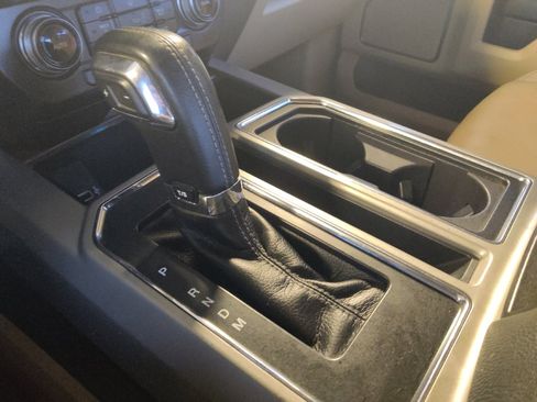 Used 2017 Ford F150 Lariat w/ Equipment Group 502A Luxury RWD image 26