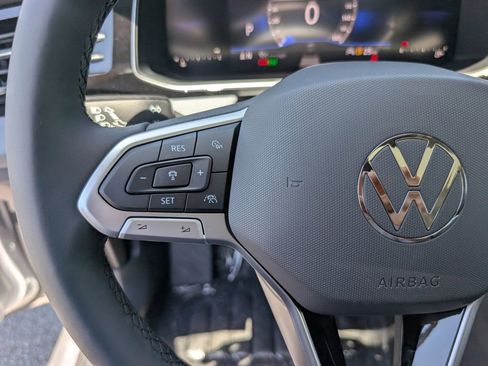 New 2025 Volkswagen Jetta SE image 16