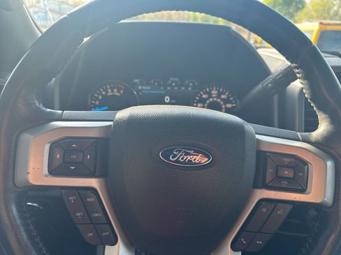 Used 2017 Ford F150 Lariat w/ Equipment Group 501A Mid AWD/4WD image 33