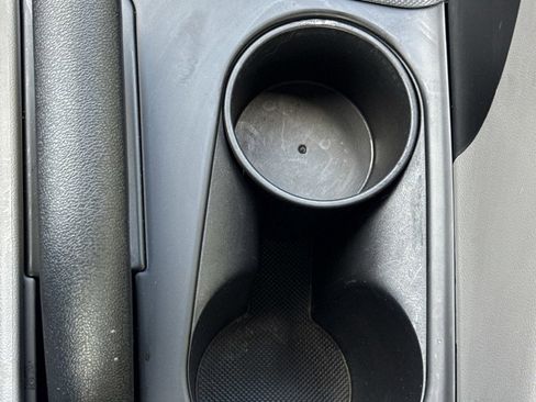 Certified 2025 Hyundai Elantra Sport image 27