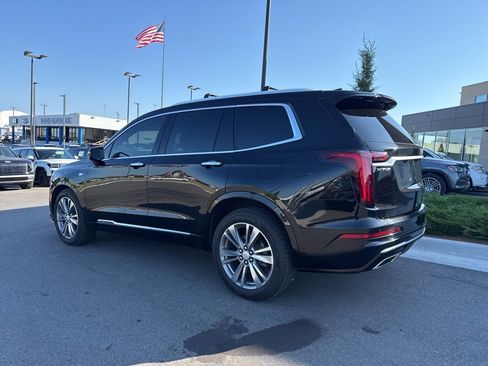 Used 2022 Cadillac XT6 Premium Luxury image 5