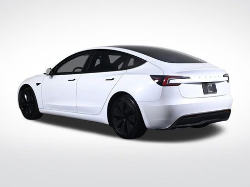 Used 2024 Tesla Model 3 image 3