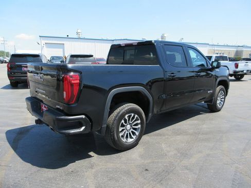 Used 2021 GMC Sierra 1500 AT4 w/ AT4 Preferred Package AWD/4WD image 5