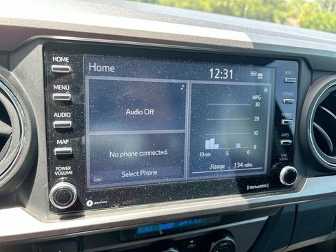 Used 2023 Toyota Tacoma SR5 AWD/4WD image 15